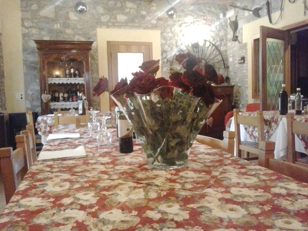 Trattoria Milani Hotel Lonato Eksteriør billede
